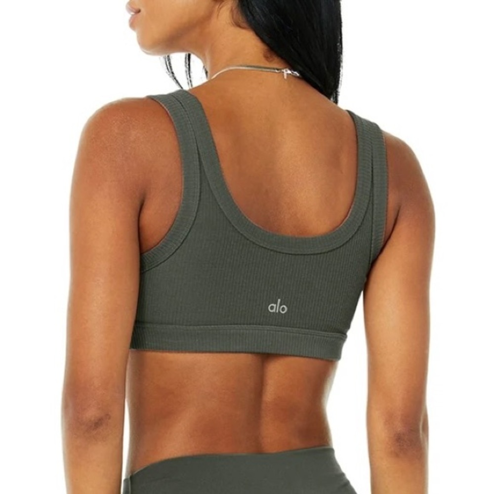 ALO Yoga Wellness Sports Bra